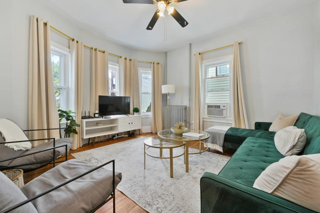 The Maverick - Luxurious Apartment - Free Parking - 2 Miles From Boston Logan Airport Chelsea Exterior photo
